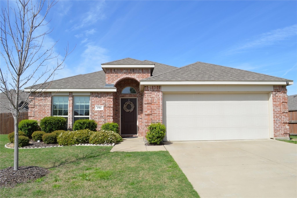 791 Stefhanie Drive - Photo 2