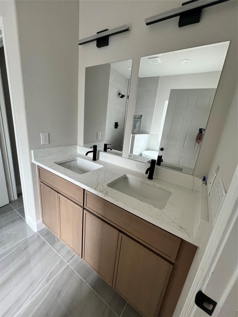 210 Mineral Wells Street - Photo 13