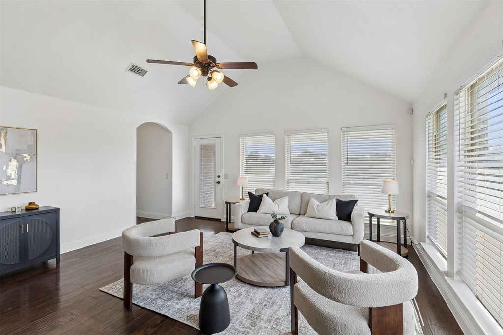 500 Cottage Place - Photo 10