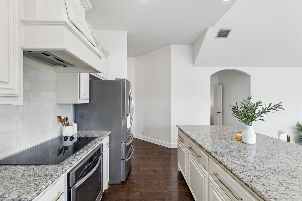 500 Cottage Place - Photo 6