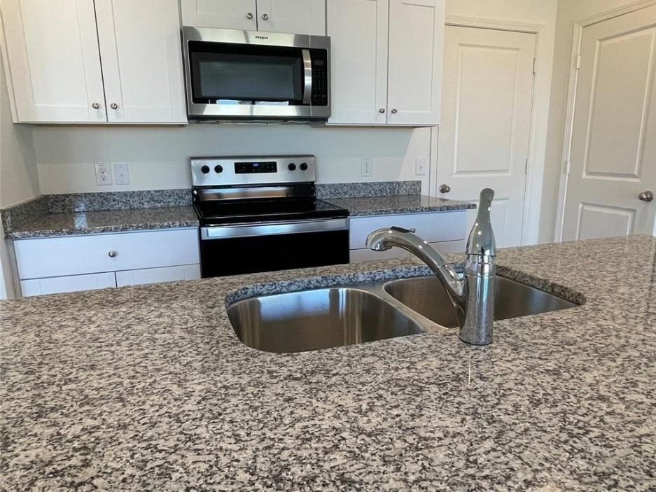 1903 Marquette Drive - Photo 3