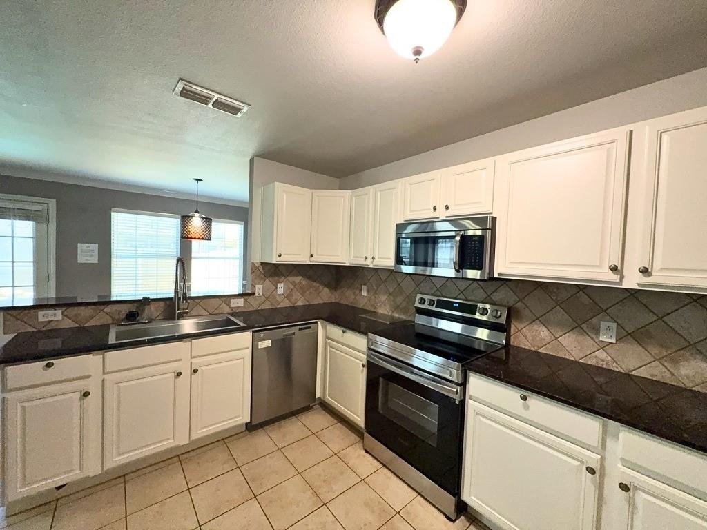 12614 Oceanside Drive - Photo 8