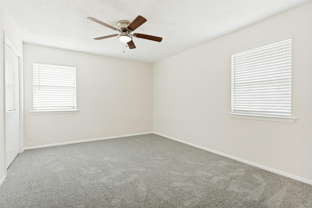 5420 Prince Drive - Photo 8