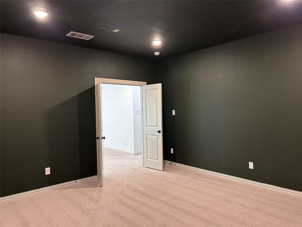 2712 Rolling Meadow Road - Photo 17
