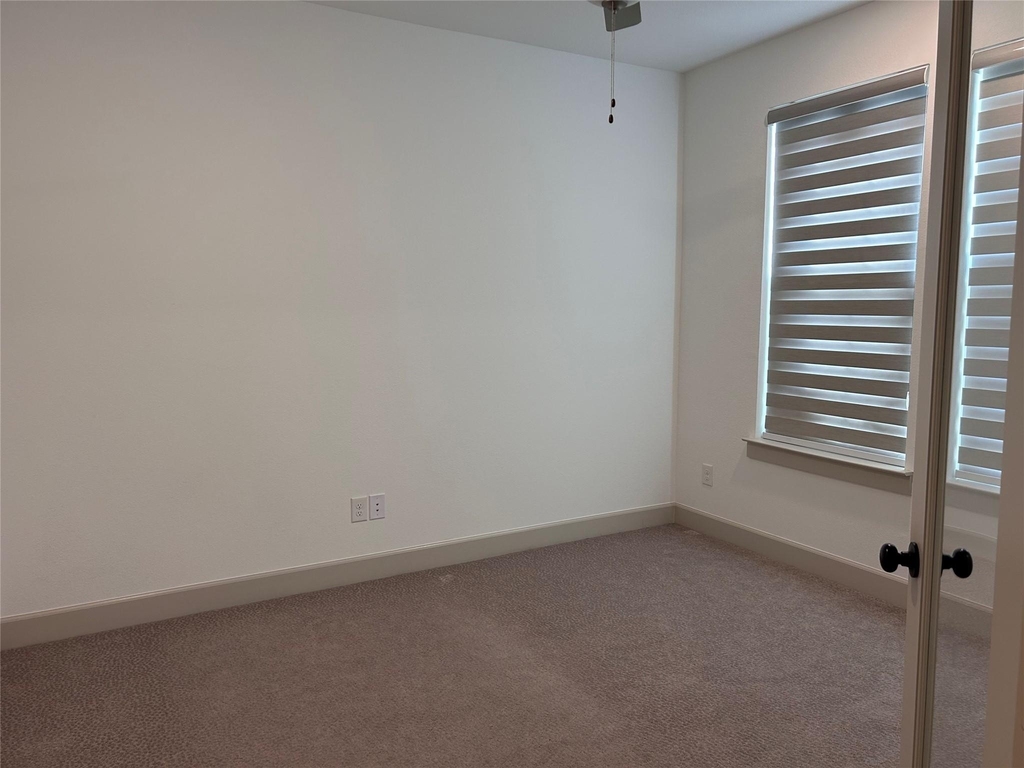 2712 Rolling Meadow Road - Photo 11