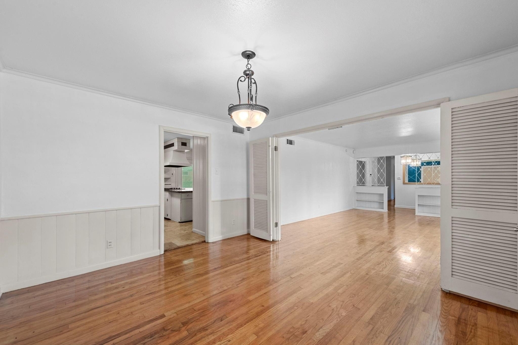 5007 Rockport Drive - Photo 3