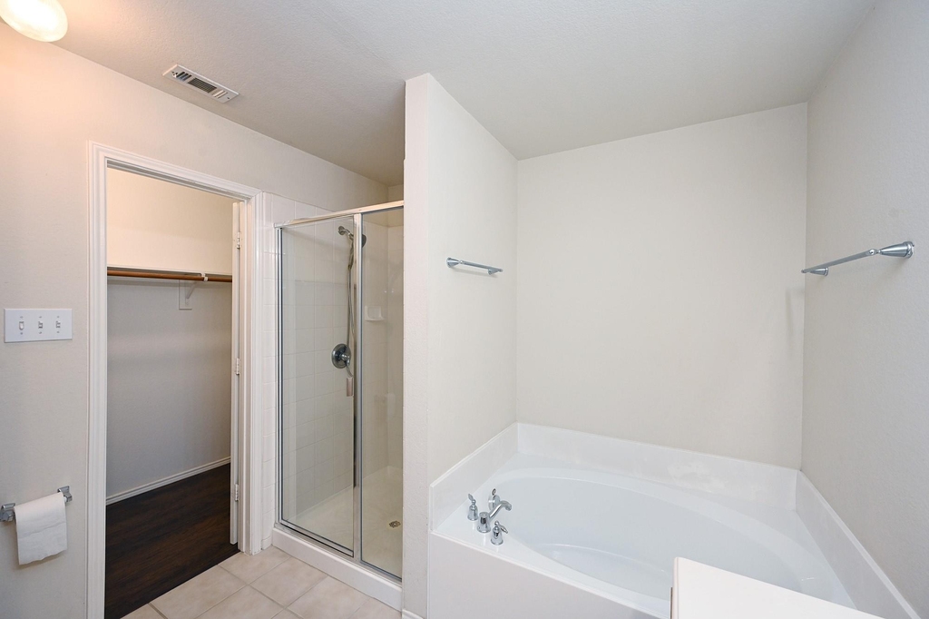 3924 Palace Place - Photo 13