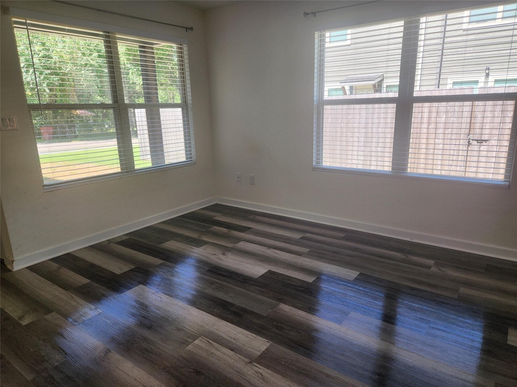 410 S 2nd Street - Photo 4