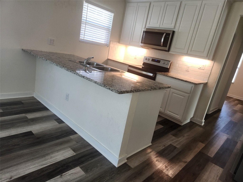 410 S 2nd Street - Photo 5