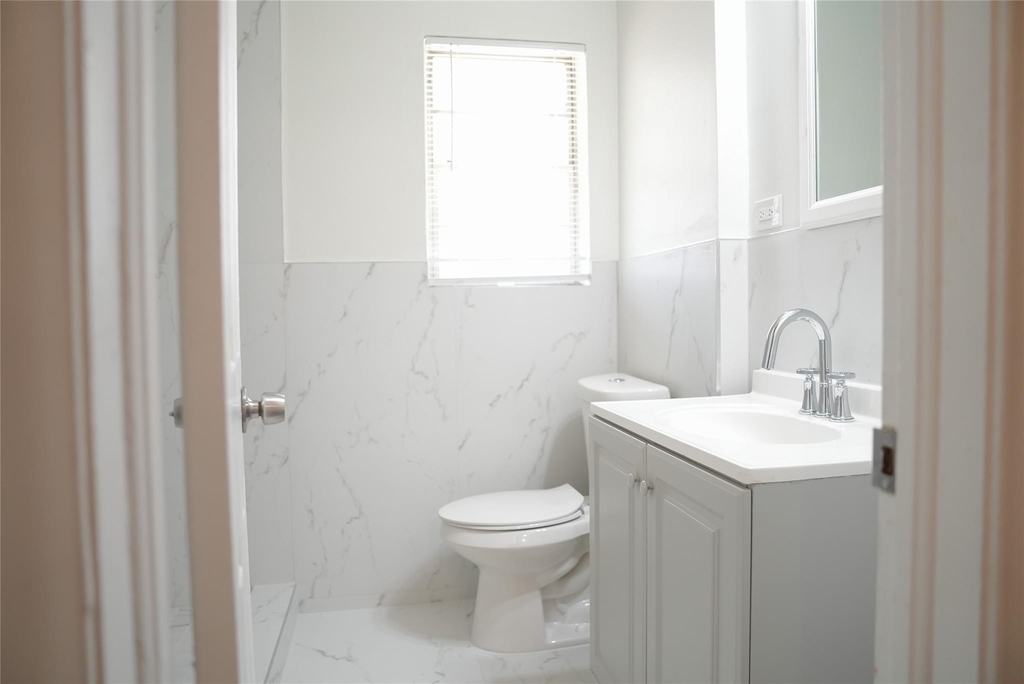 6565 Ascot Lane - Photo 13