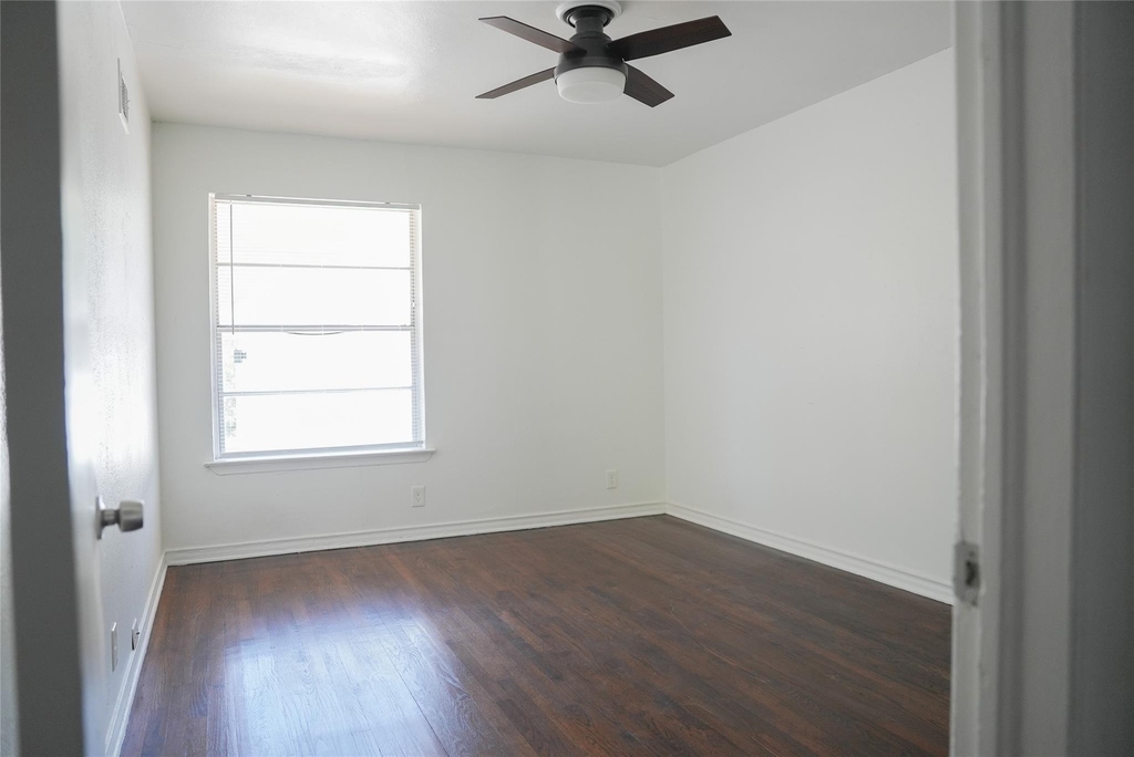 6565 Ascot Lane - Photo 21