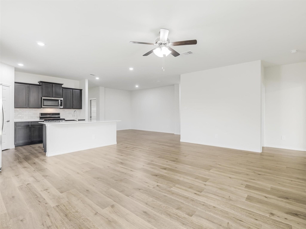 9812 Autumn Leaves Lane - Photo 15