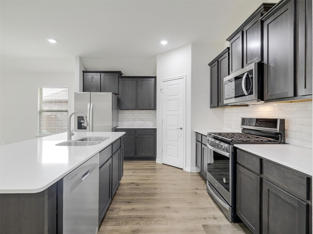 9812 Autumn Leaves Lane - Photo 11