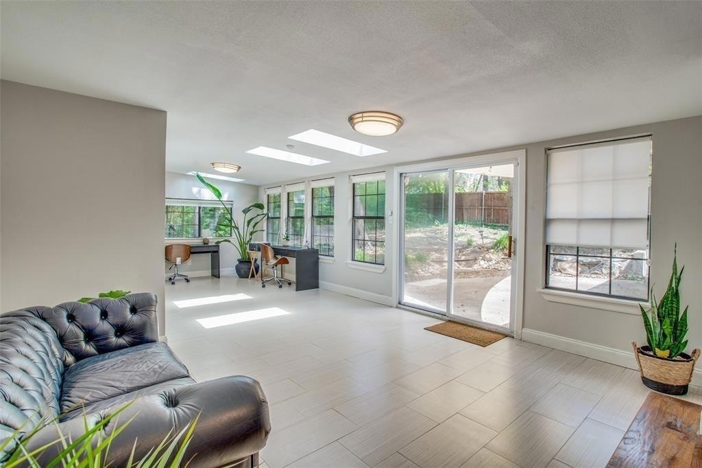 2824 W Kiest Boulevard - Photo 12