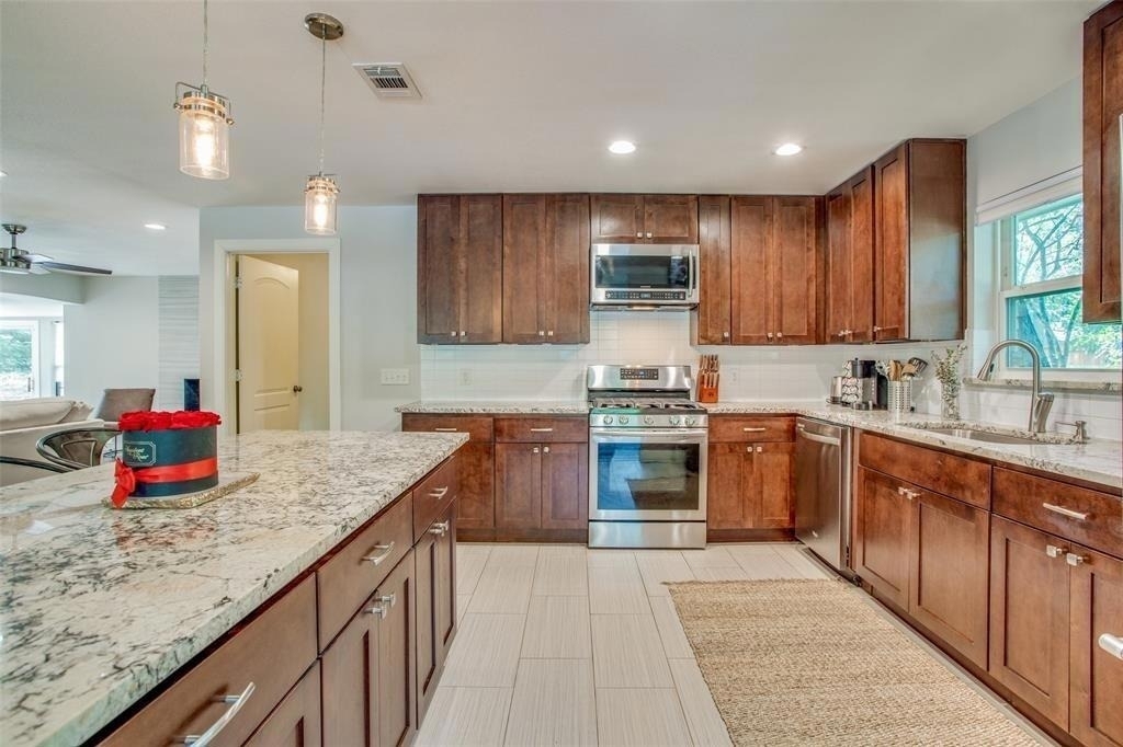 2824 W Kiest Boulevard - Photo 9