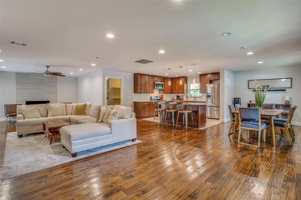 2824 W Kiest Boulevard - Photo 2