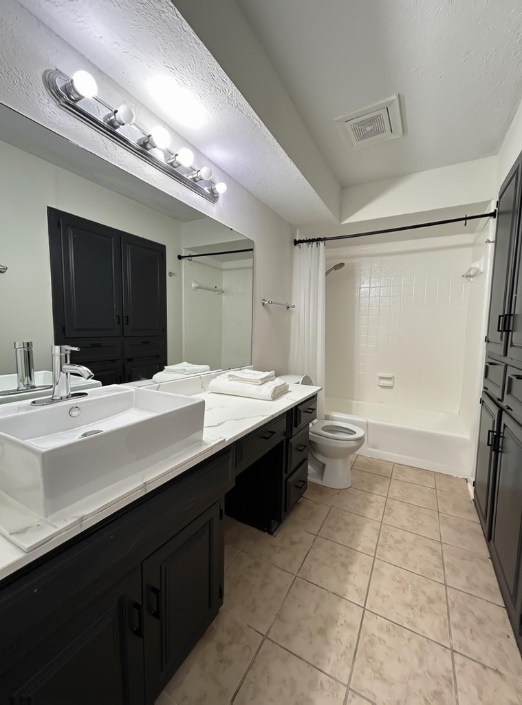 202 N Graves Street - Photo 9