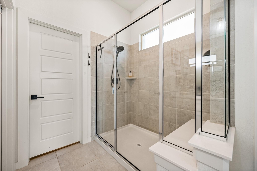 12417 Penson Street - Photo 15