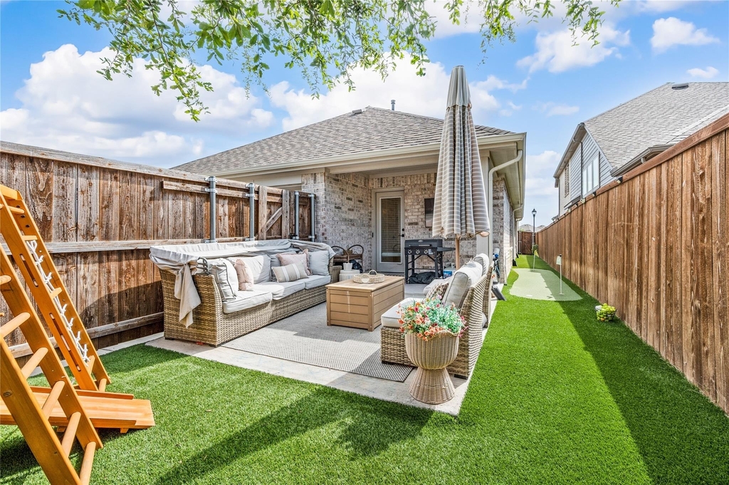 12417 Penson Street - Photo 21