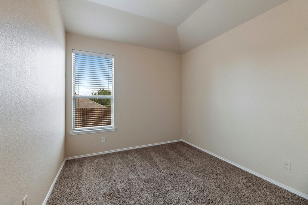 355 Armstrong Lane - Photo 8