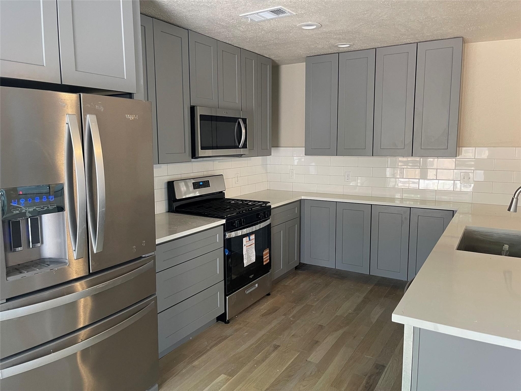 3040 Airhaven Street - Photo 5