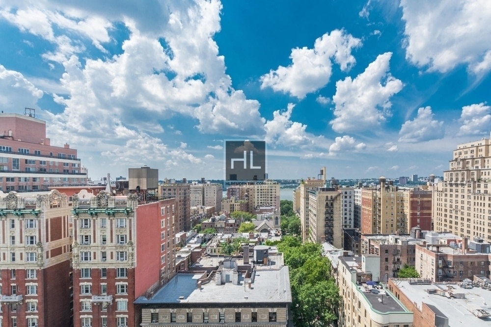 West 91st Street - Photo 3