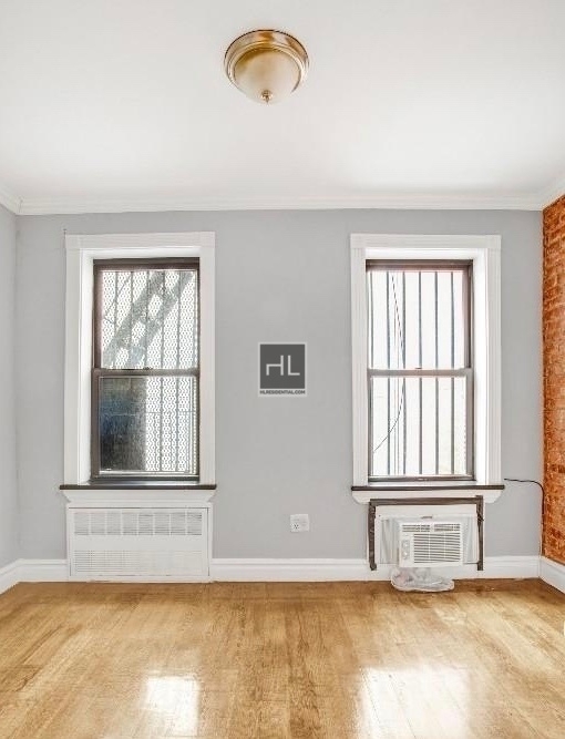 West 53 Street - Photo 2