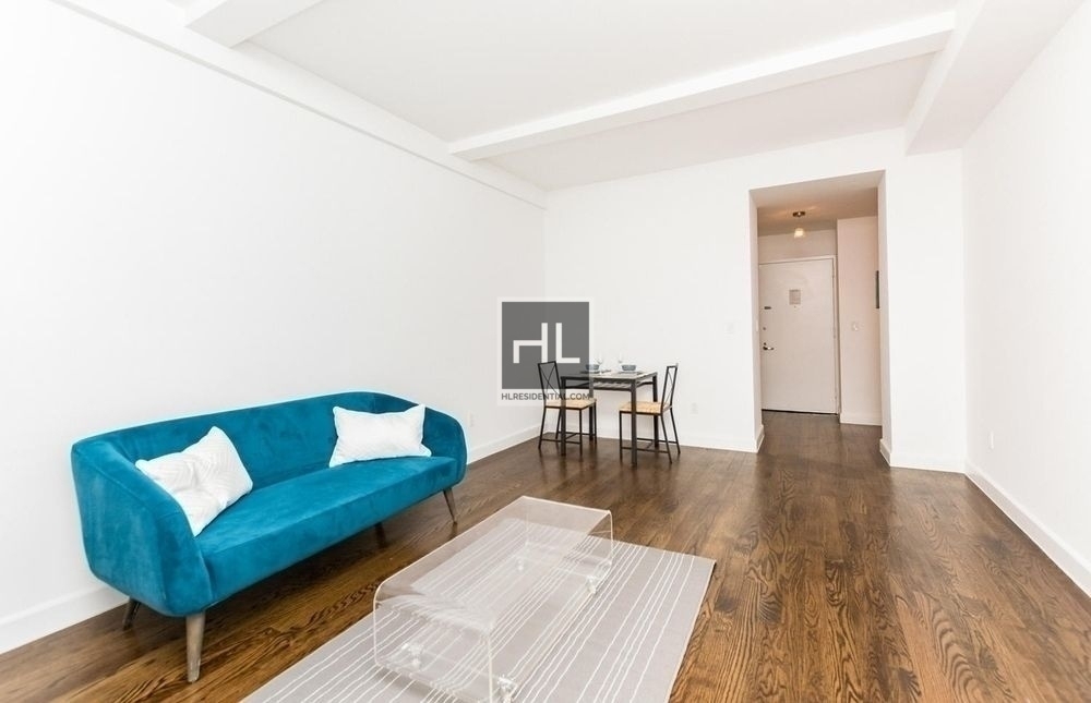West 91st Street - Photo 1