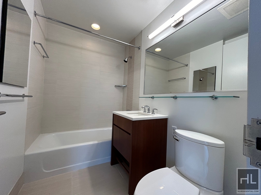West 67th Street - Photo 3