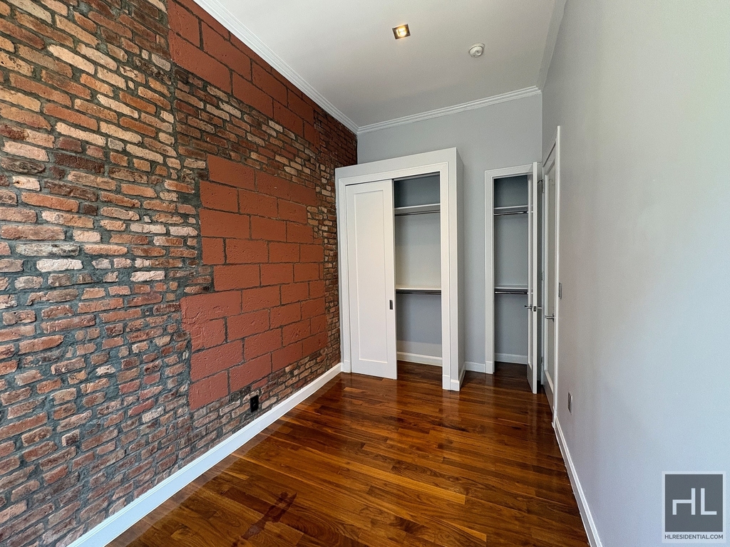 East 11th Street - Photo 1