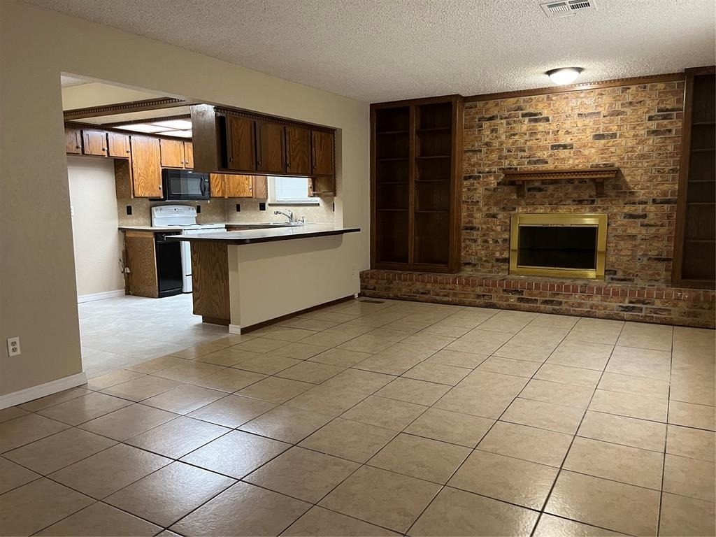 10329 Exter Avenue - Photo 1