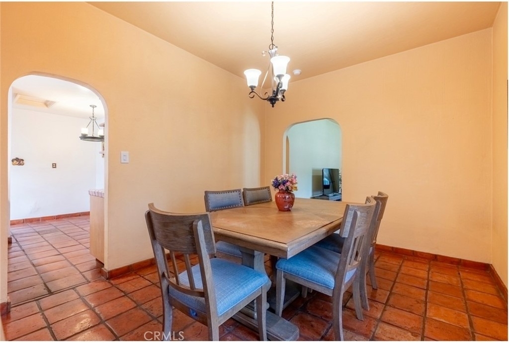 424 W 11th - Photo 5