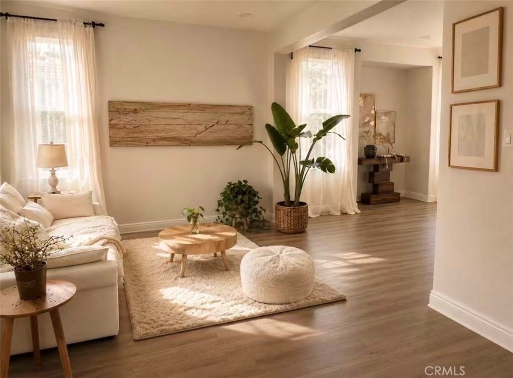 8062 Holland Park St - Photo 1