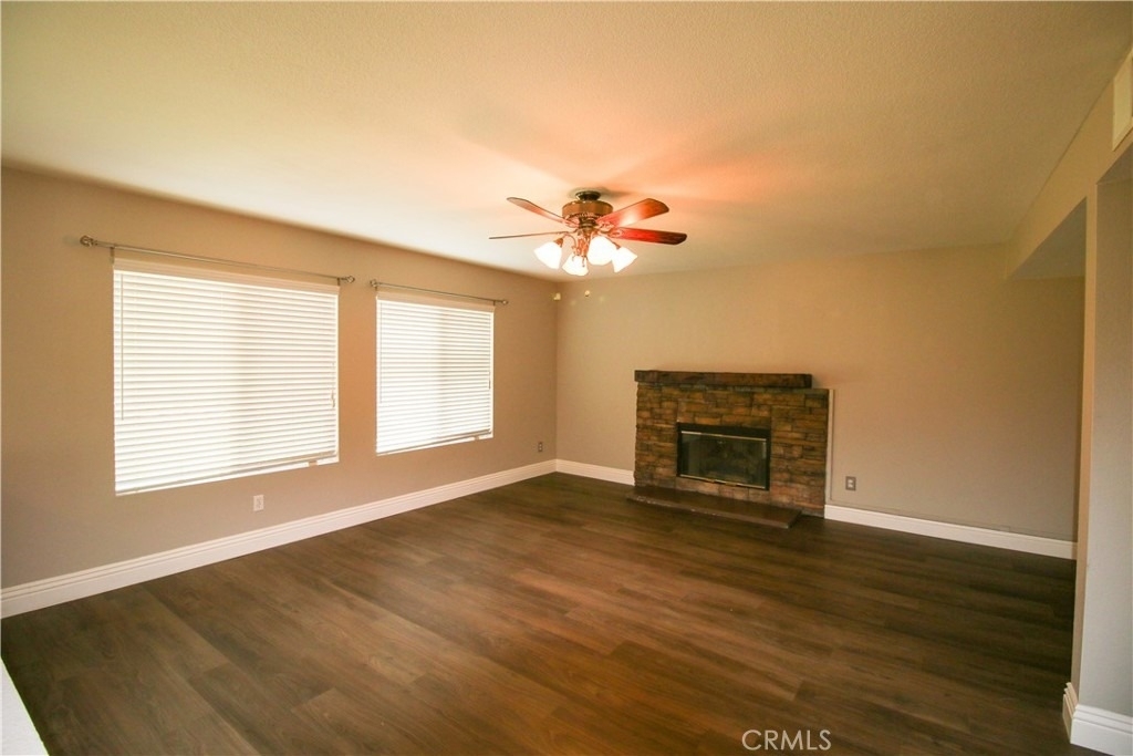 25352 Mountain Springs Street - Photo 6