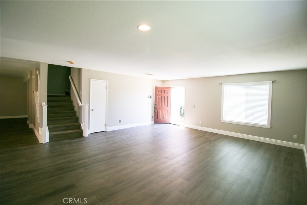25352 Mountain Springs Street - Photo 2
