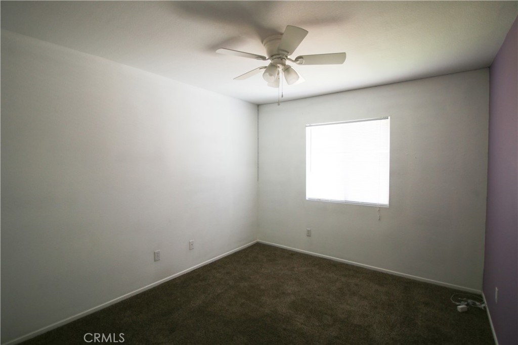 25352 Mountain Springs Street - Photo 17