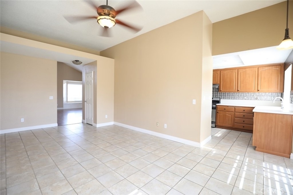 25567 Woodside - Photo 6