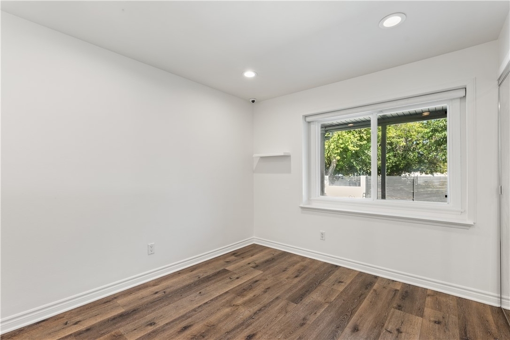 6515 Kenwater - Photo 21