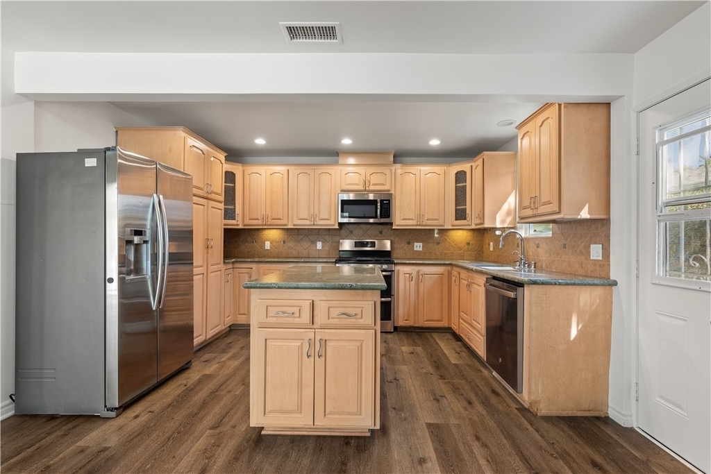 6515 Kenwater - Photo 8