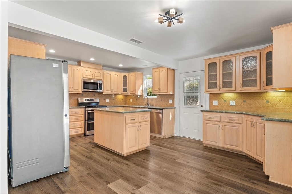 6515 Kenwater - Photo 9