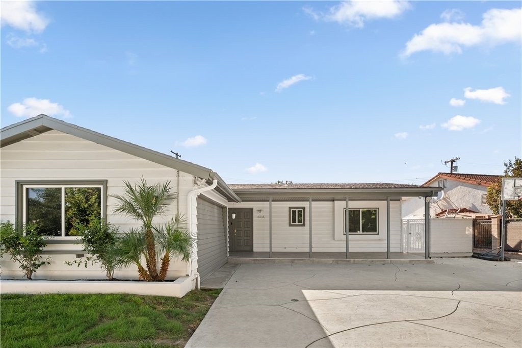 6515 Kenwater - Photo 1