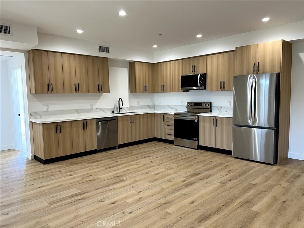 8016 Fair - Photo 31