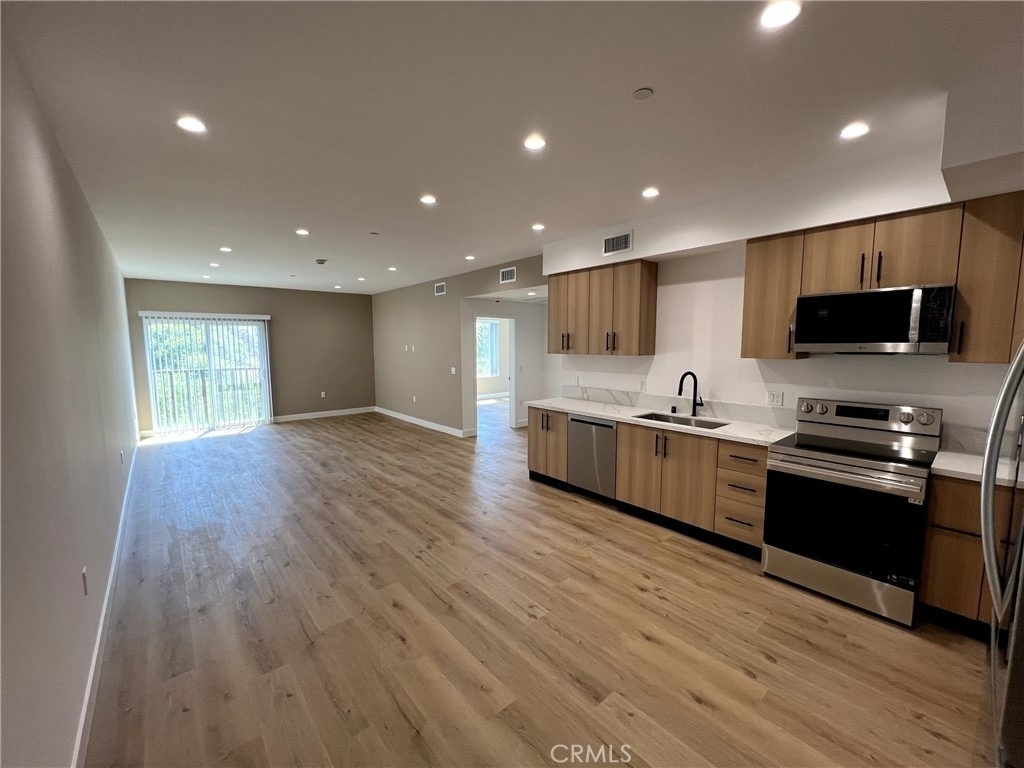 8016 Fair - Photo 16