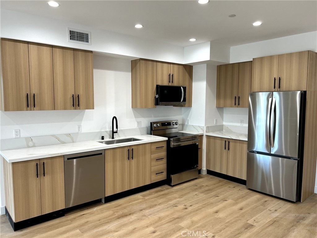 8016 Fair - Photo 17