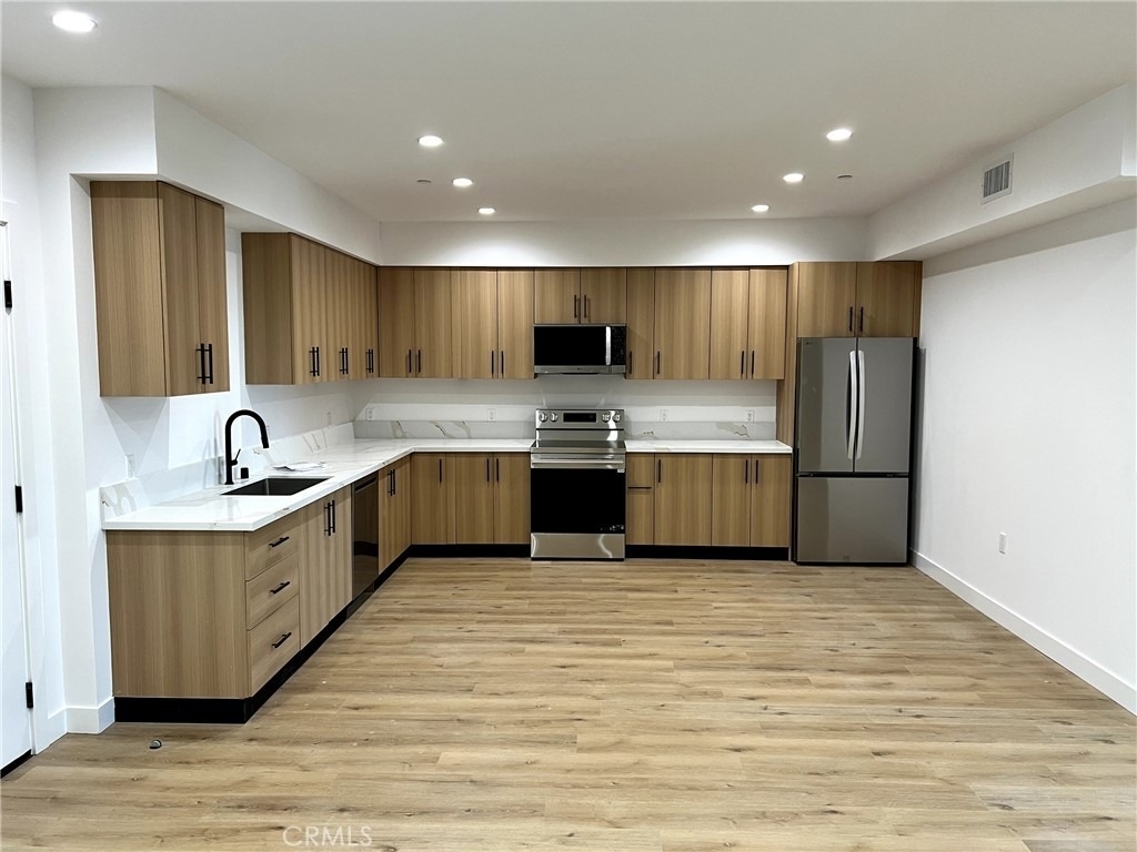 8016 Fair - Photo 14
