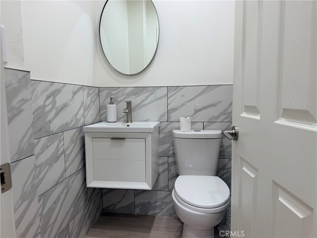 10971 Roscoe - Photo 7