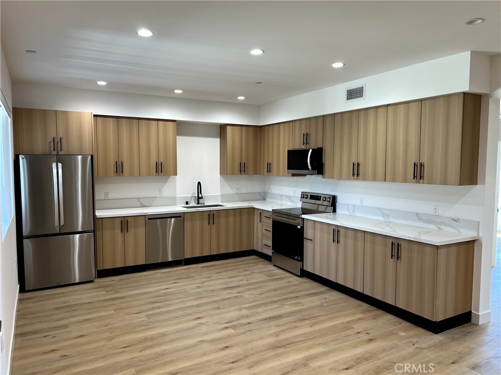 8016 Fair - Photo 13