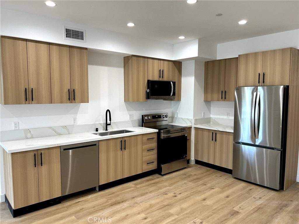 8016 Fair - Photo 11