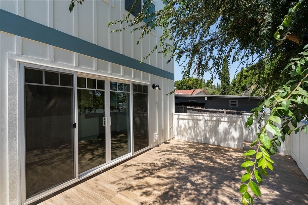744 N Dillon Street - Photo 3