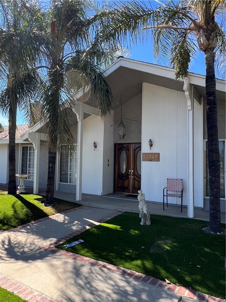 13747 Polk Street - Photo 6
